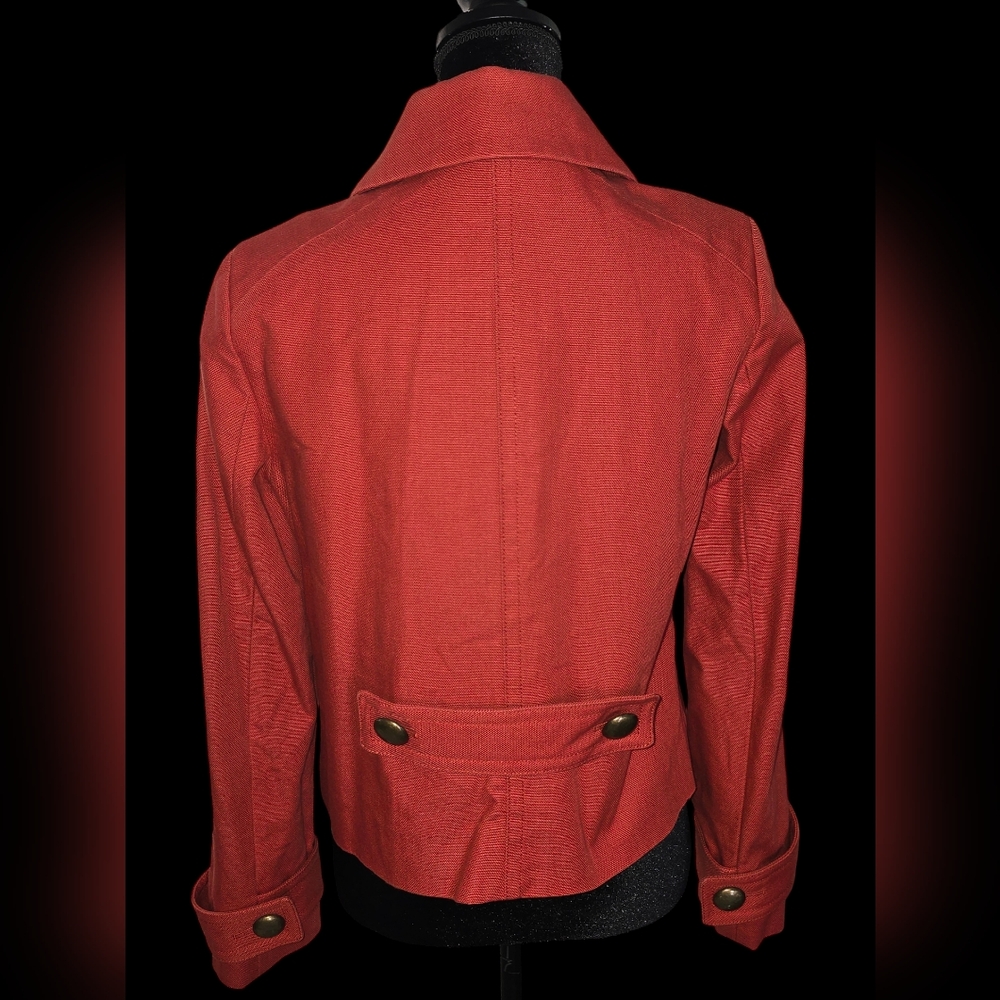 Stylish Double-Breasted Cropped Jacket - image 2